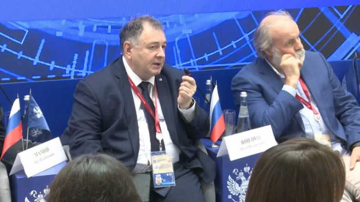ASU Rector Daud Mamiy Addresses the SPIEF Panel on Promoting Mathematics and Natural Sciences